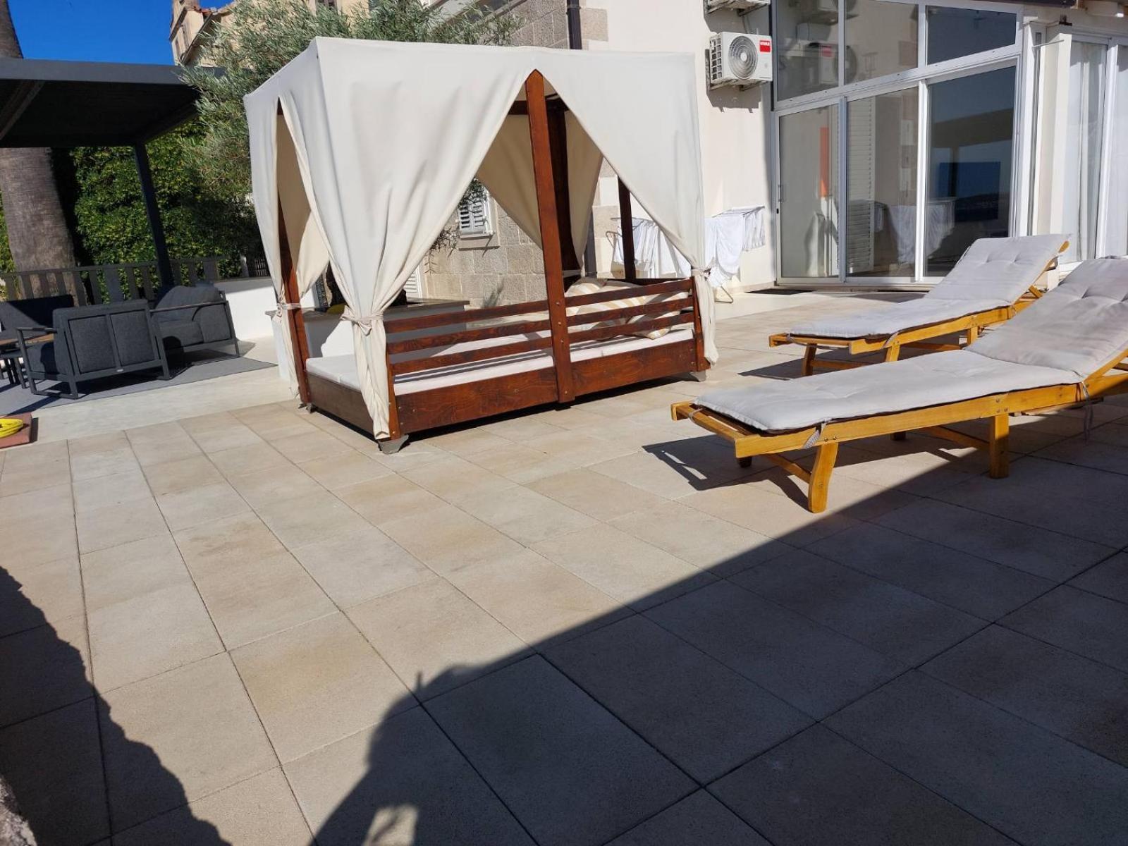 Holiday Home Luna Оребич Екстер'єр фото
