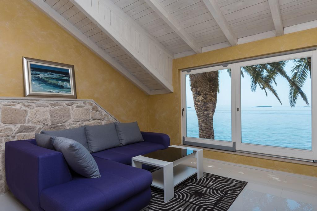 Holiday Home Luna Оребич Екстер'єр фото