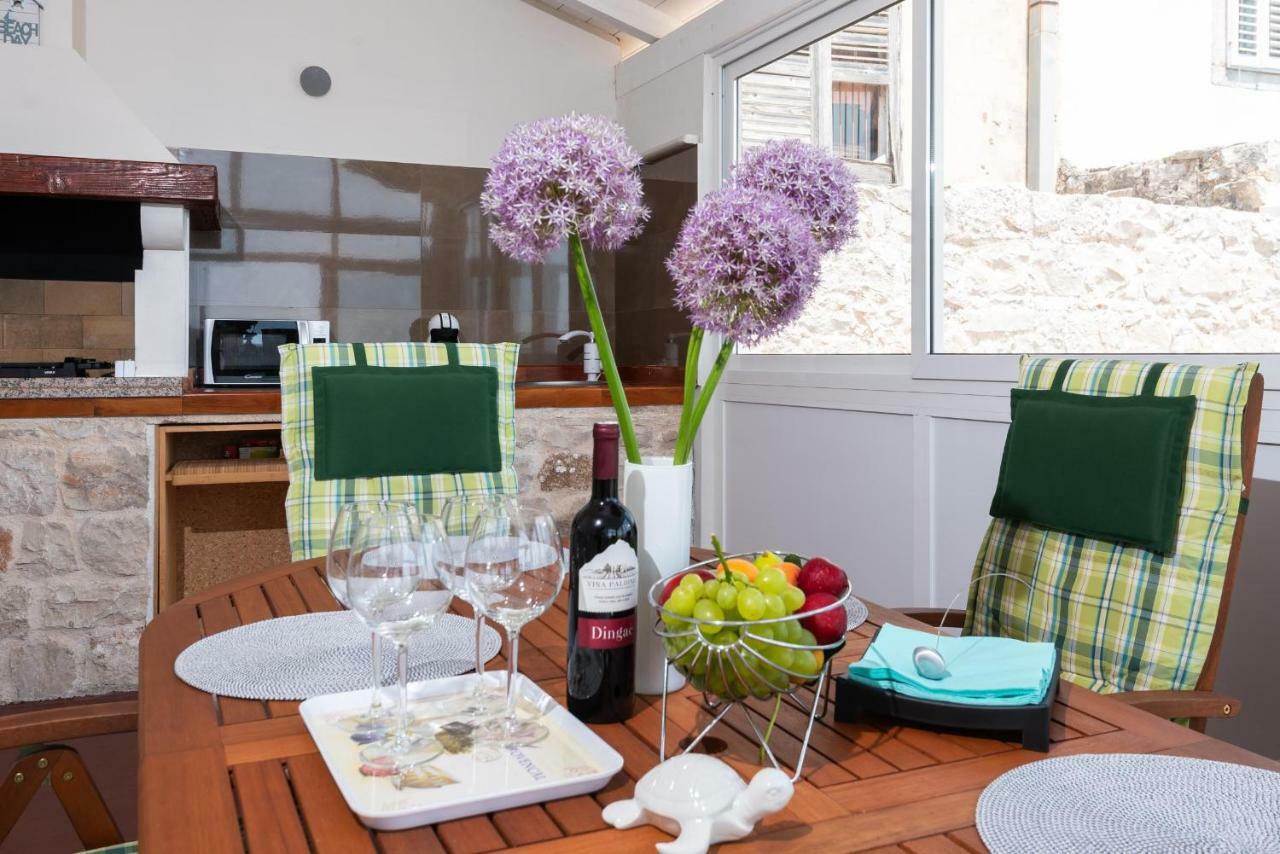 Holiday Home Luna Оребич Екстер'єр фото