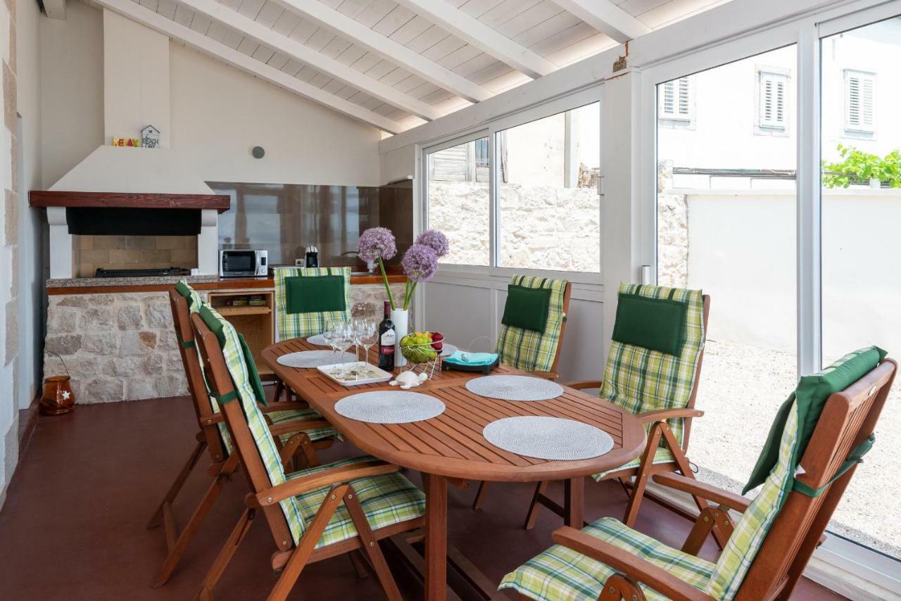 Holiday Home Luna Оребич Екстер'єр фото